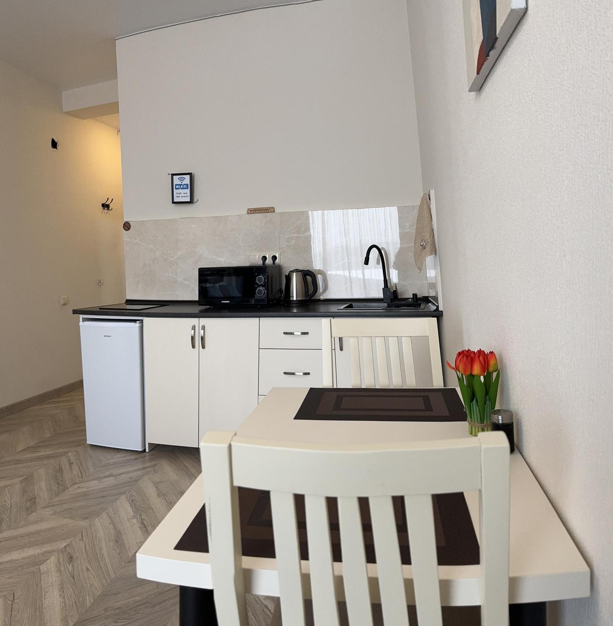 Brothers Apartments With Terrace In Old Tbilissi Extérieur photo