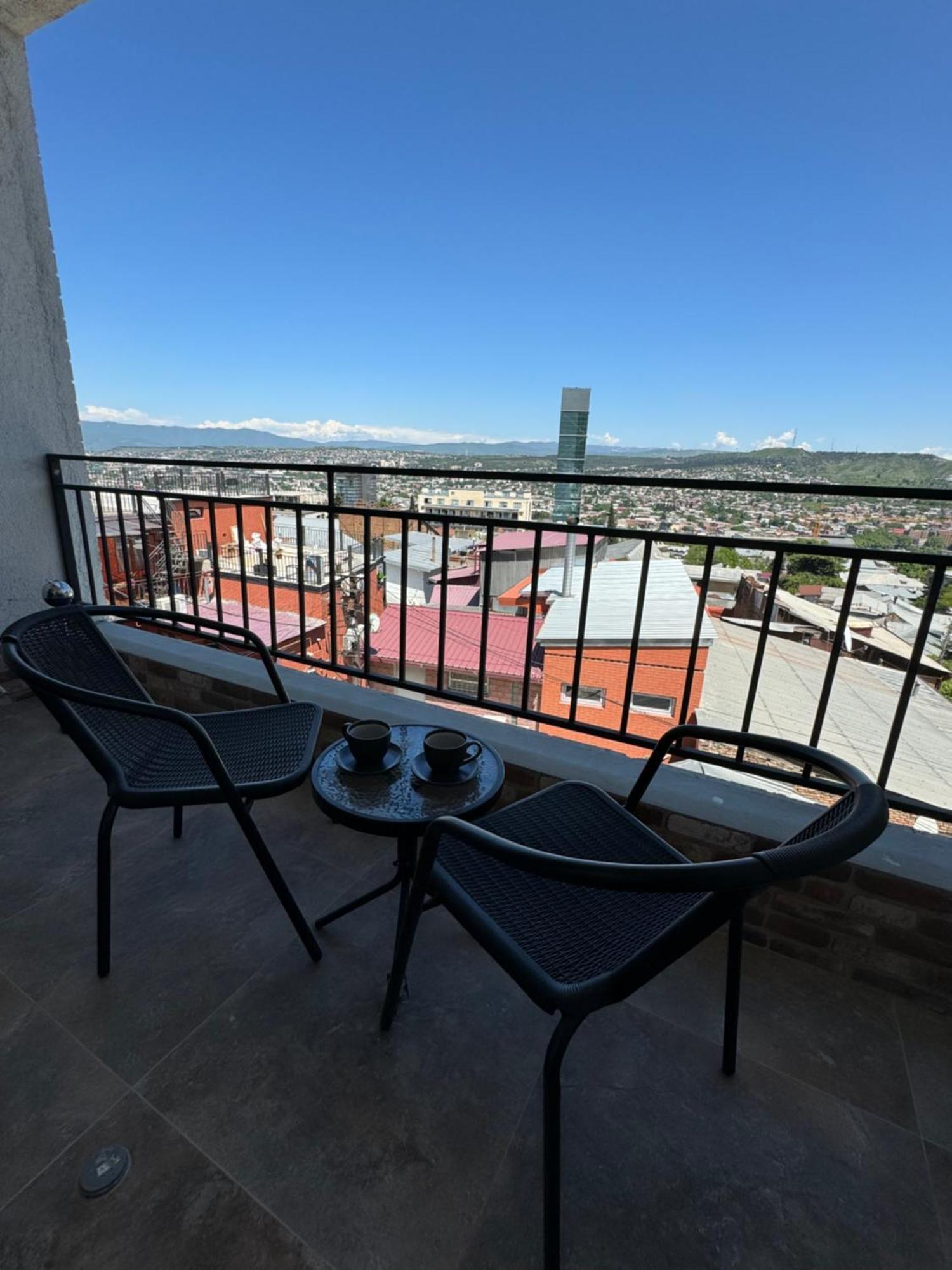 Brothers Apartments With Terrace In Old Tbilissi Extérieur photo
