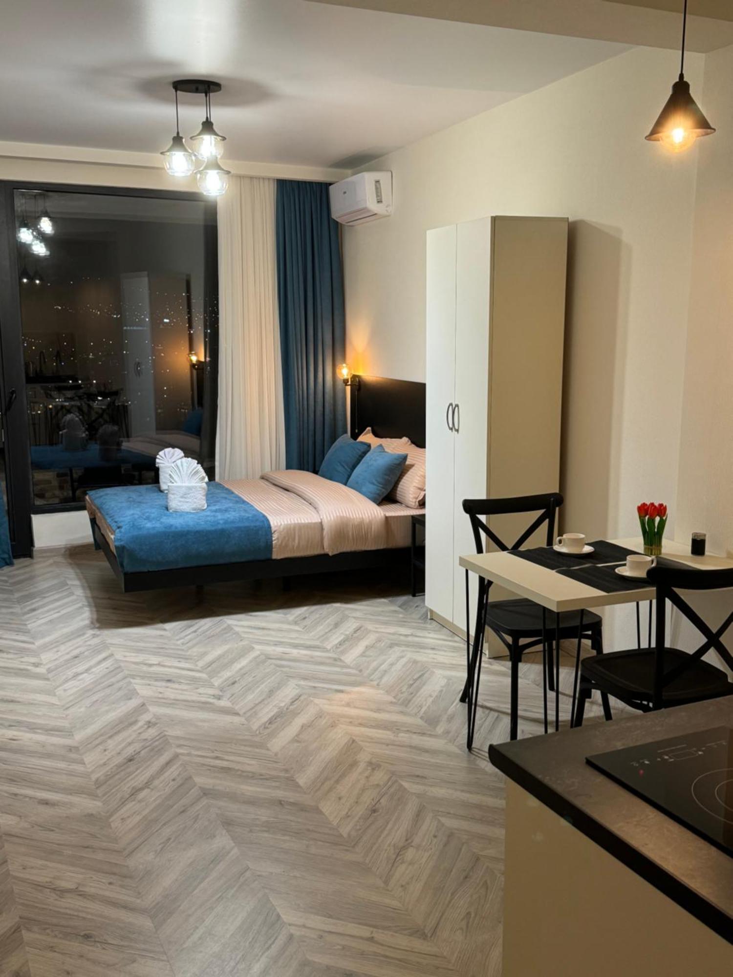 Brothers Apartments With Terrace In Old Tbilissi Extérieur photo